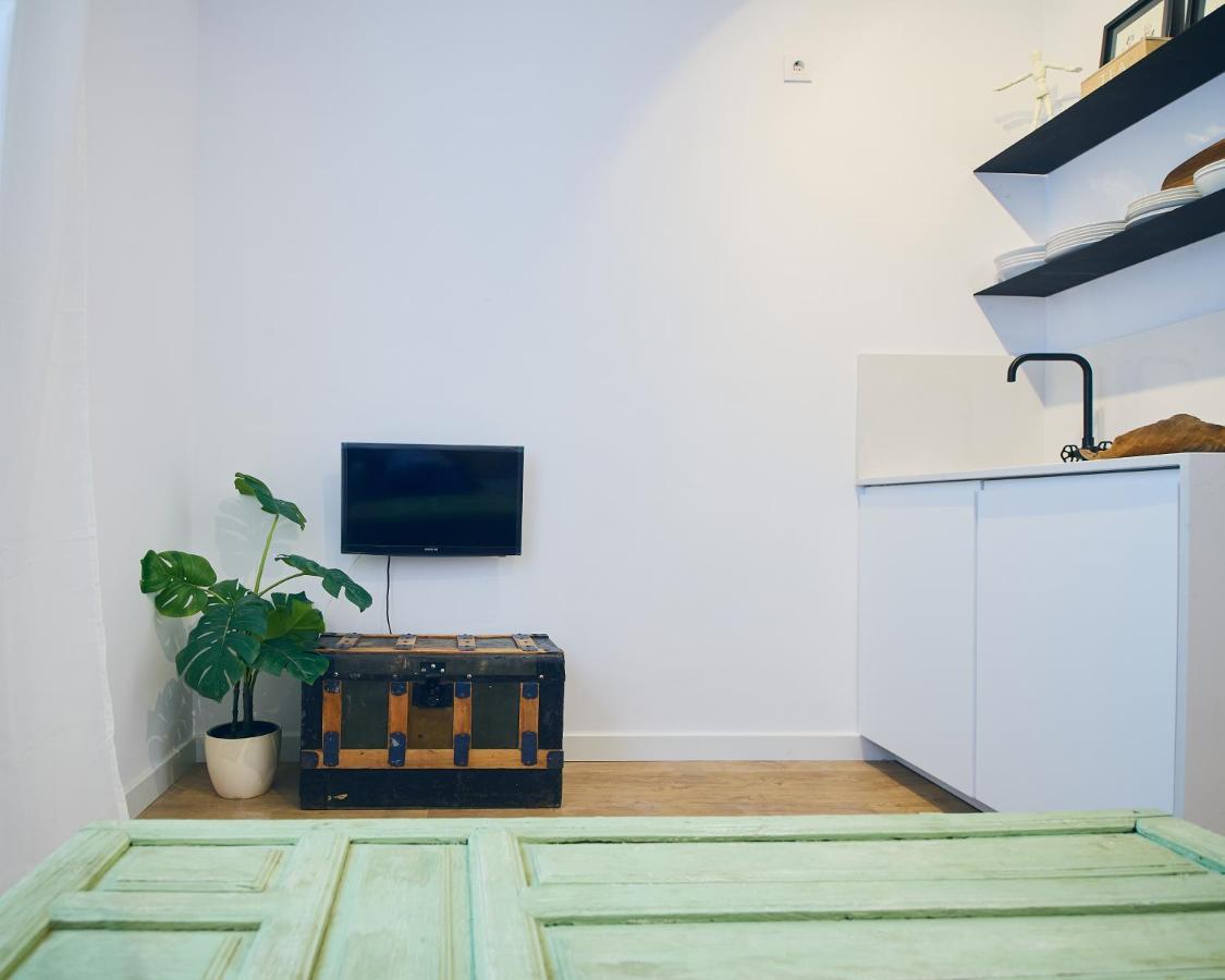 Pelicano Seville Apartments Bagian luar foto